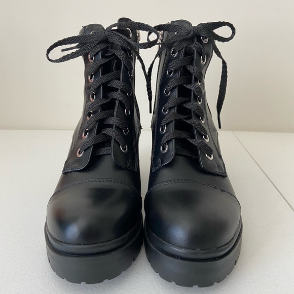 NWOT | Nine West women’s faux leather lace up combat zip boots wedge chunk heel - Picture 2 of 7